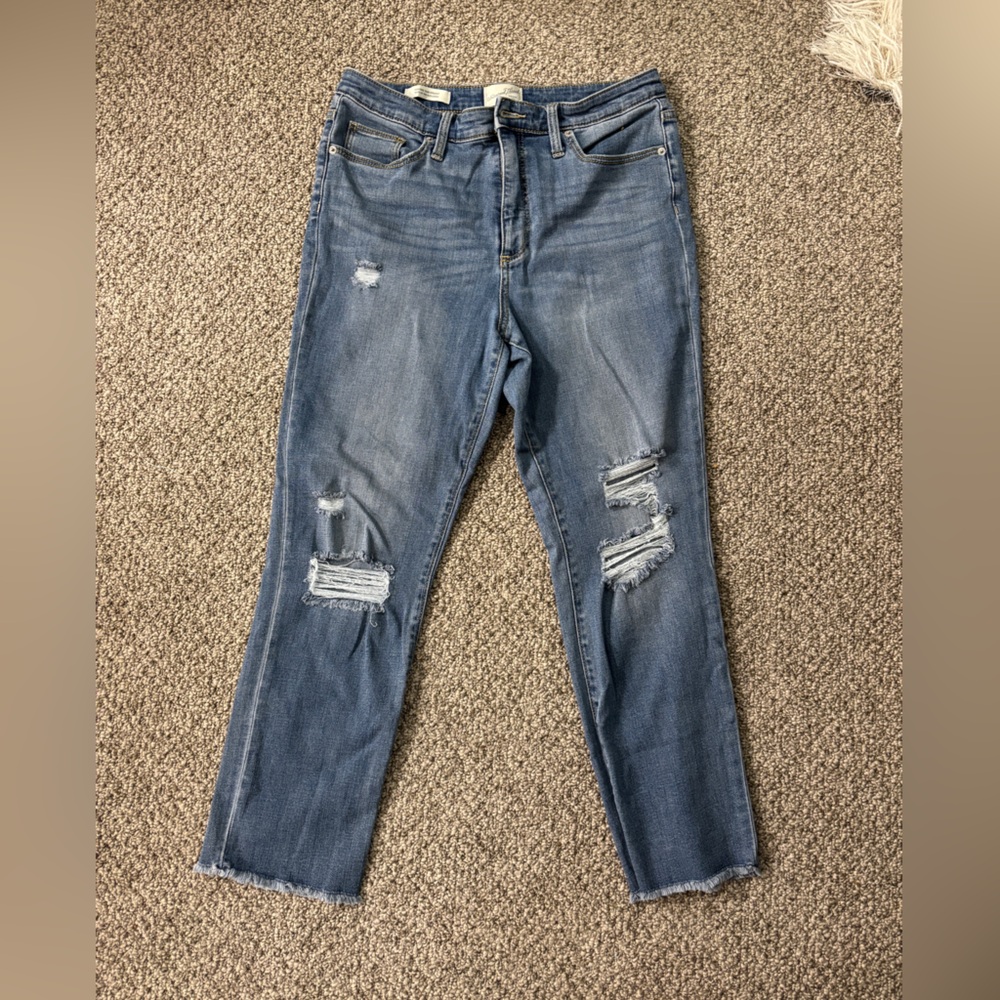 Universal Thread High Rise Slim Straight Distressed Blue Ankle Jeans- Size 10/30 - Picture 2 of 3